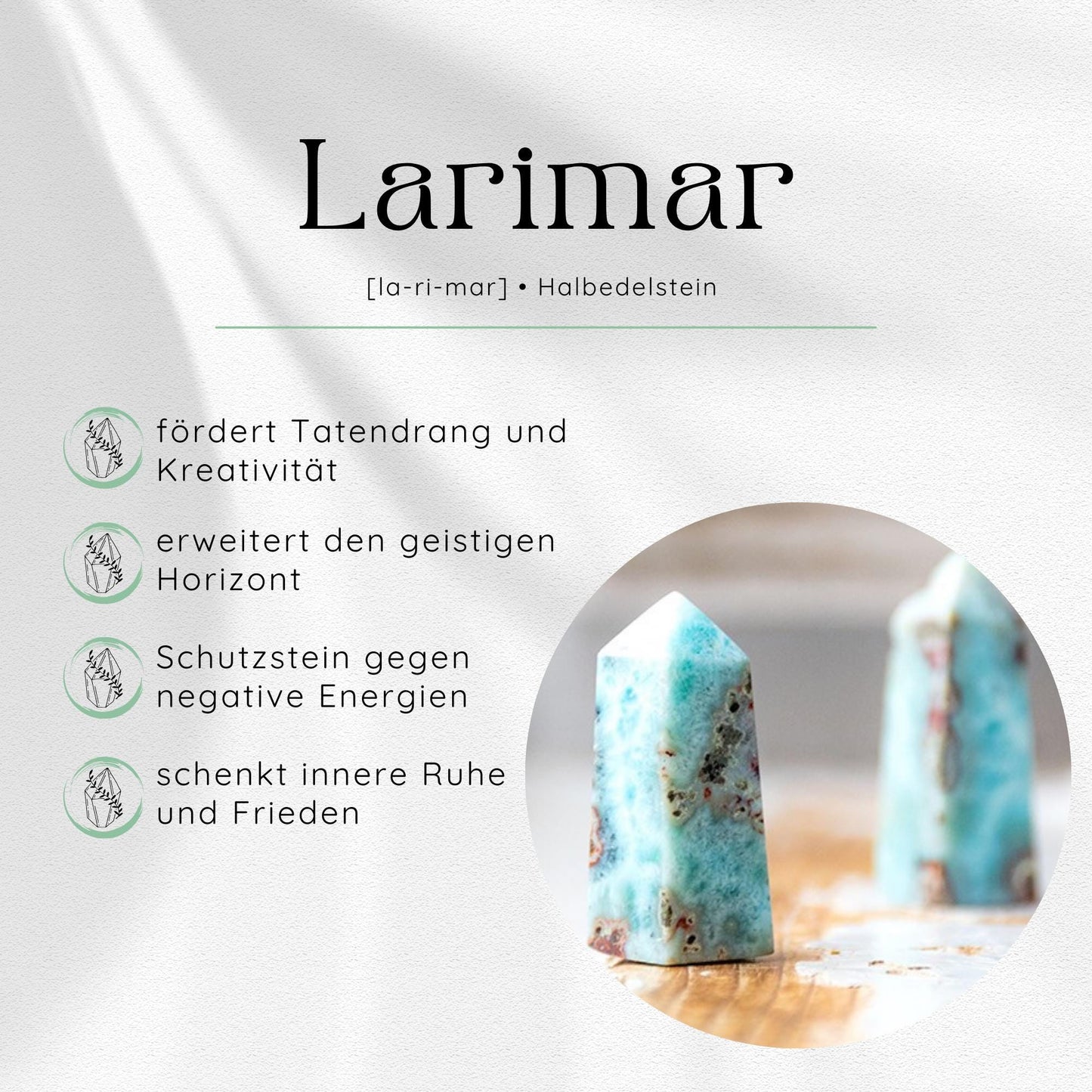 Übersichtsbild des Larimar Edelsteins mit vier wichtigsten Eigenschaften und Wirkungen.