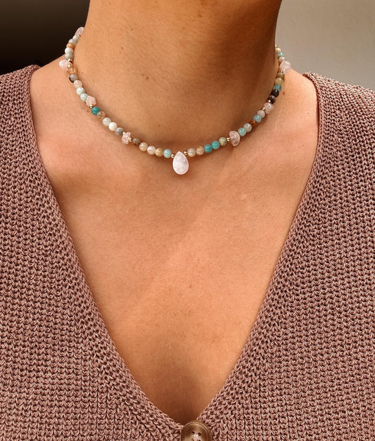 Mondstein Kette "SHELLY"